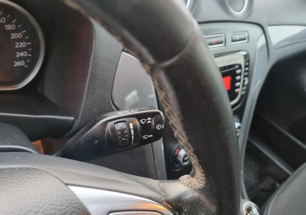 Ford Mondeo cena 19900 przebieg: 388000, rok produkcji 2014 z Siedlce małe 631